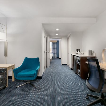 Holiday Inn Express Hotel & Suites Norfolk Airport By Ihg Zewnętrze zdjęcie