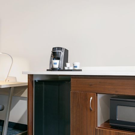 Holiday Inn Express Hotel & Suites Norfolk Airport By Ihg Zewnętrze zdjęcie