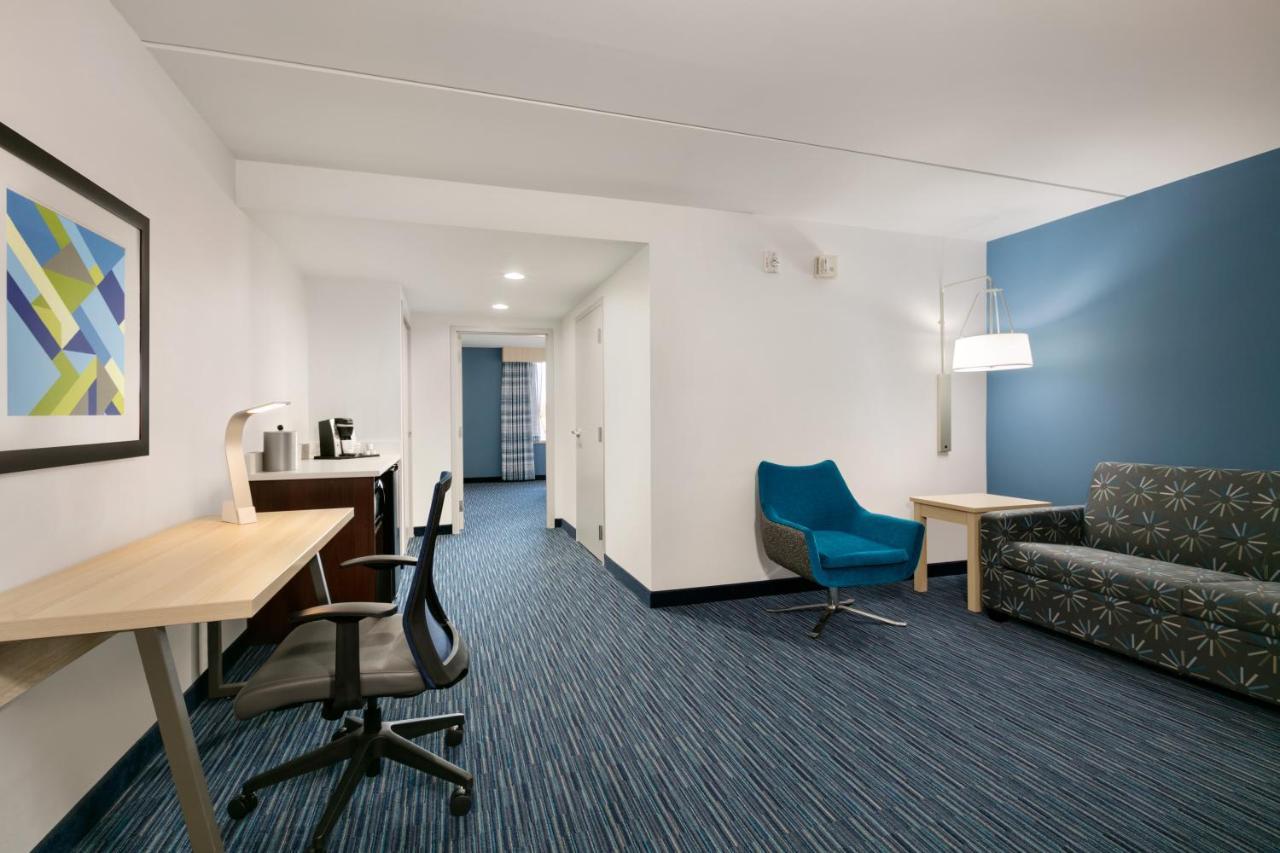 Holiday Inn Express Hotel & Suites Norfolk Airport By Ihg Zewnętrze zdjęcie