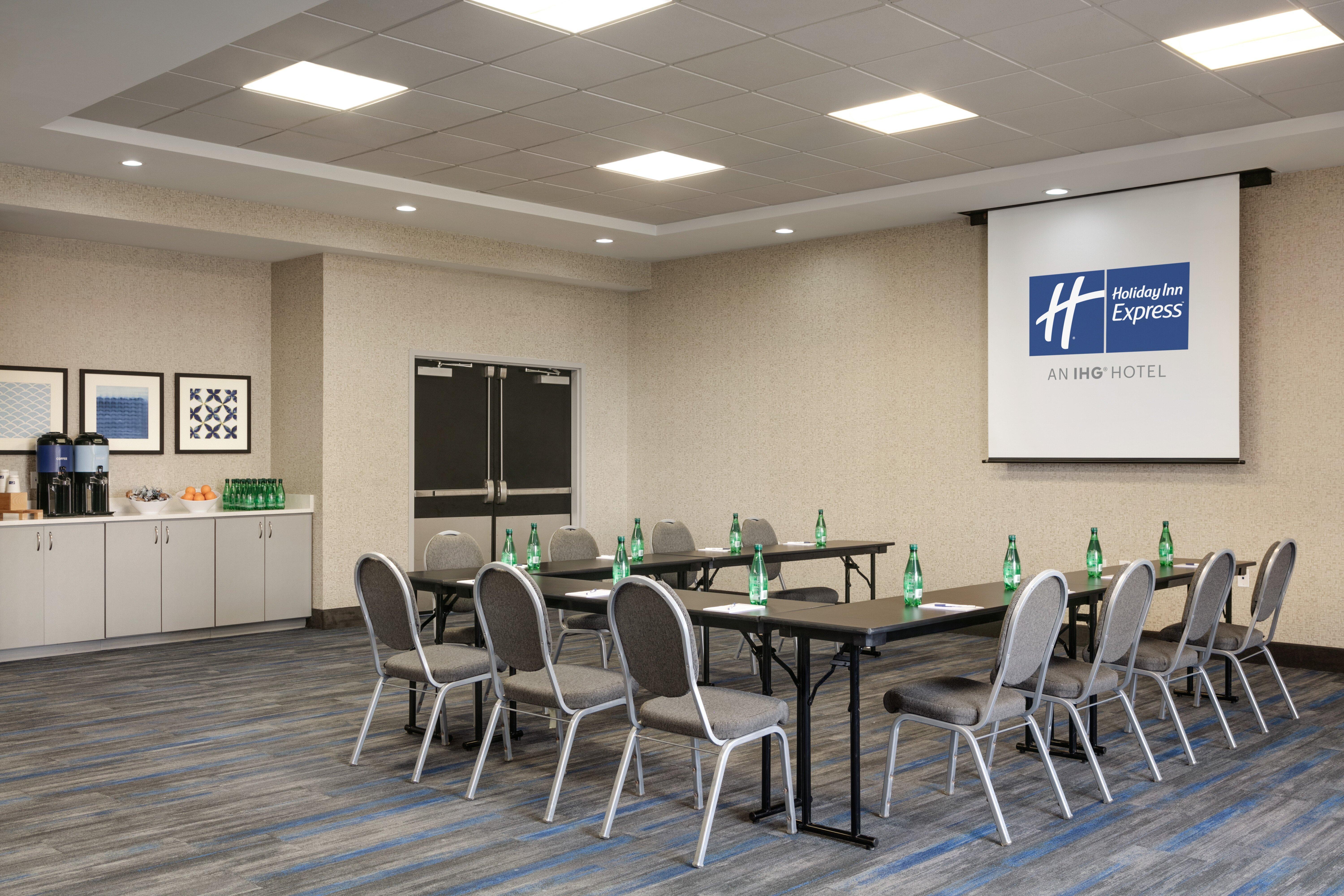 Holiday Inn Express Hotel & Suites Norfolk Airport By Ihg Zewnętrze zdjęcie