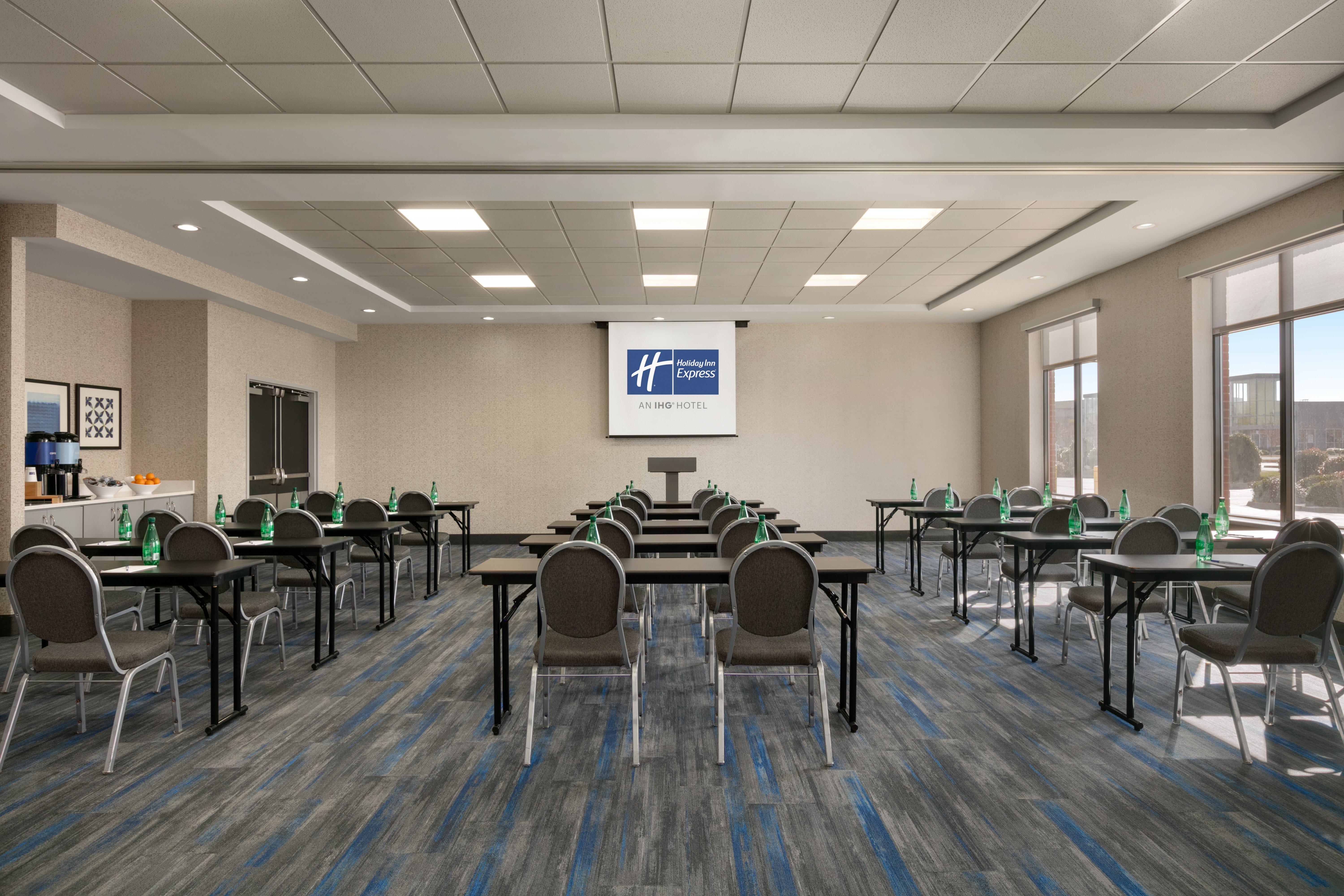 Holiday Inn Express Hotel & Suites Norfolk Airport By Ihg Zewnętrze zdjęcie